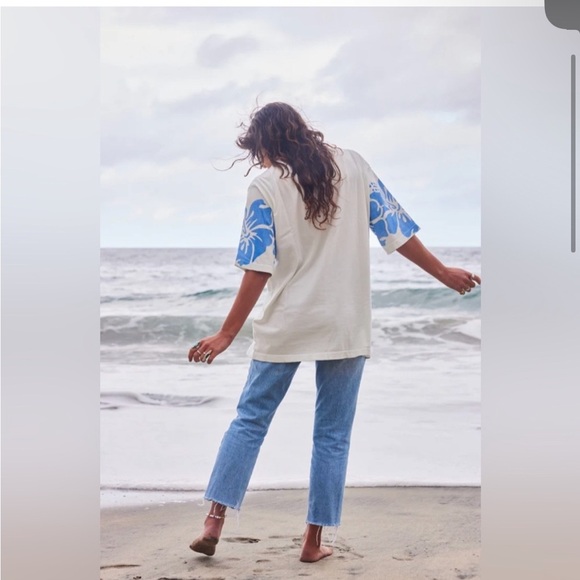 Free People The Bureau Hibiscus Oversized Tee - Picture 3 of 9